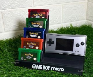 Expositor Game Boy Micro Pokémon