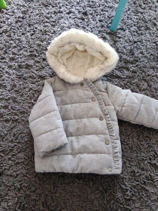 Chaqueta niña con capucha y pelo 18 meses