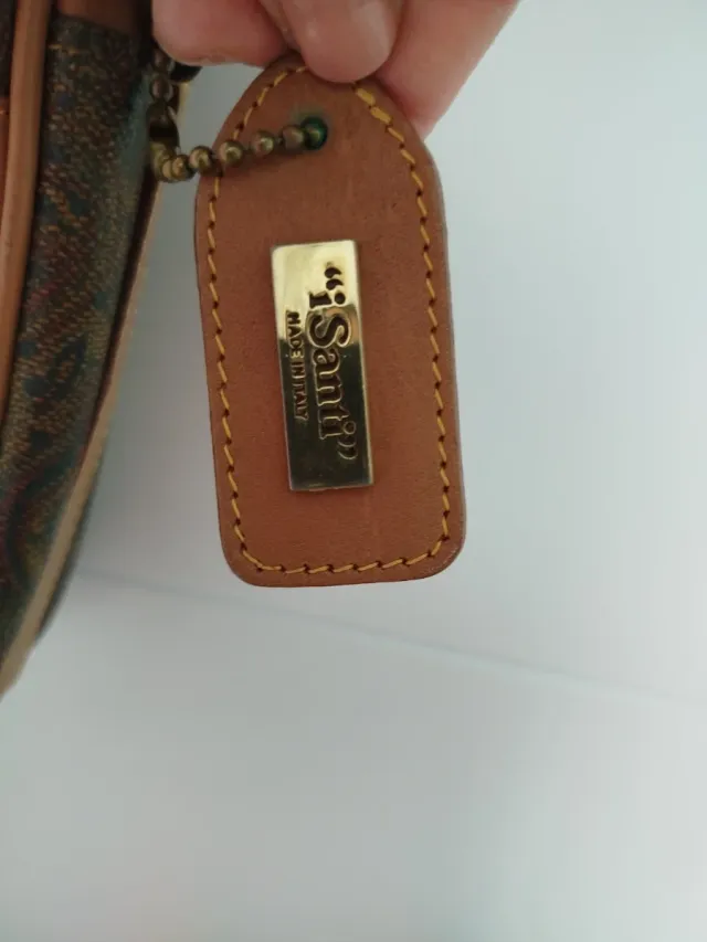 Bolso bandolera marrón con estampado