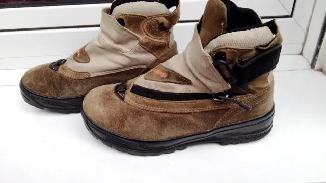 BOTAS SALOMON, NUMERO 35