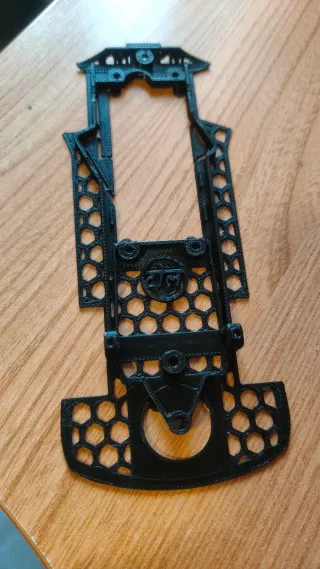 CHASIS 3D FERRARI BLACK ARROW PARA CUNA SLOT. IT