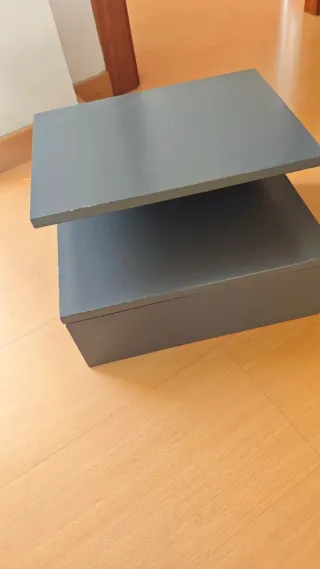 Mesita de noche flotante gris