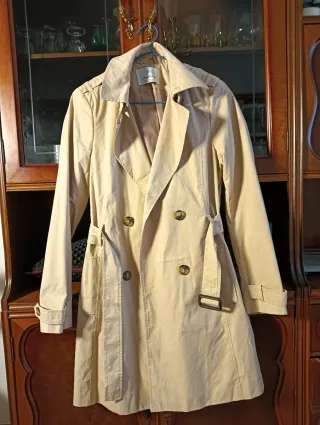 Gabardina beige doble botonadura