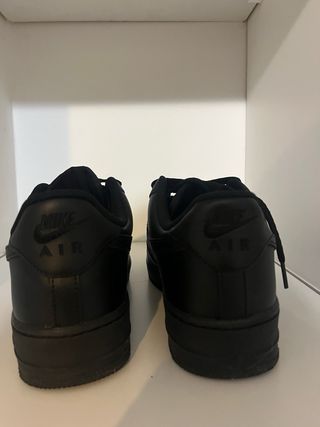Nike Air Force 1 Negras