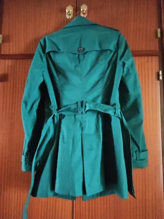Gabardina Stradivarius Verde Talla S
