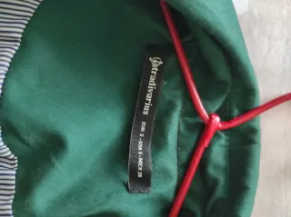 Gabardina Stradivarius Verde Talla S