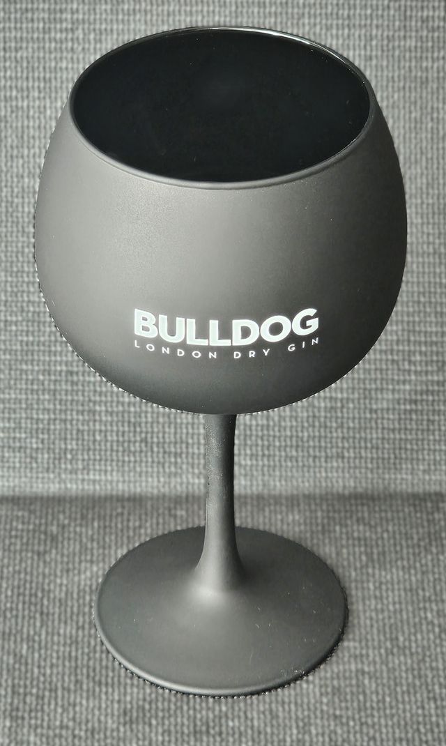Copa Bulldog London Dry Gin Negra Mate