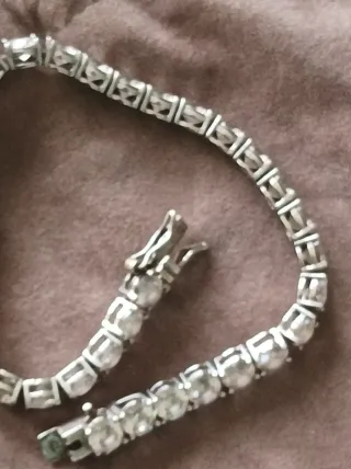 Bracciale in argento con pietre