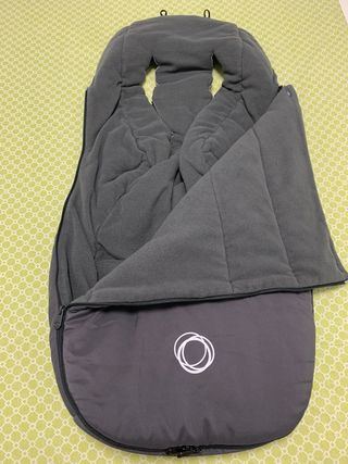 Saco Bugaboo para bebé gris