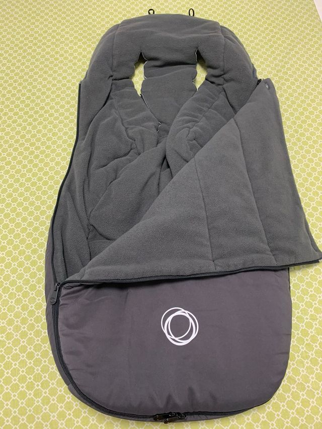 Saco Bugaboo para bebé gris