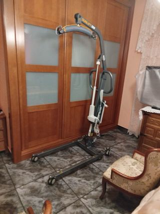 Grúa para personas con movilidad reducida