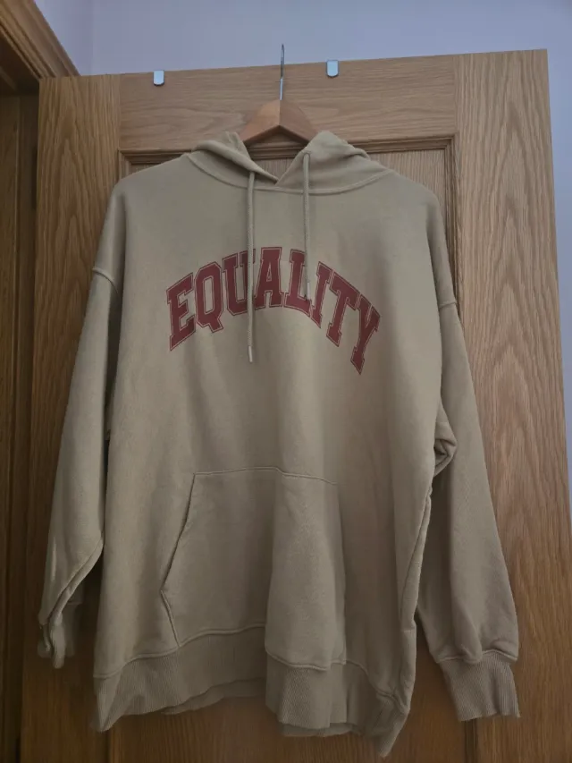 Sudadera oversize beige Equality