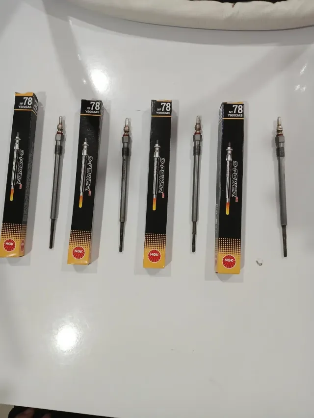 4 x Bujías Calentador NGK D-POWER 78