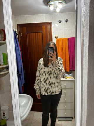 Blusa Shein blanca y negra