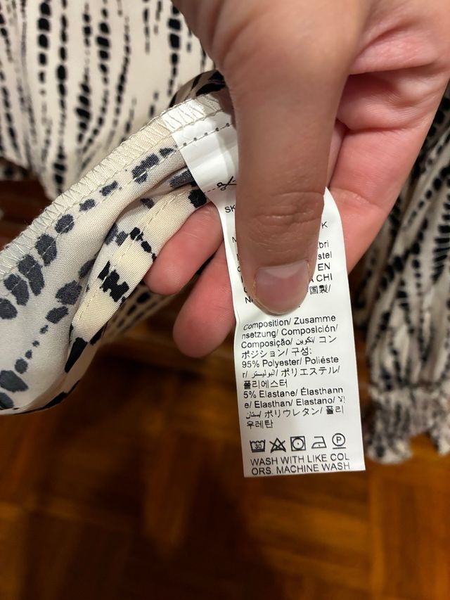 Blusa Shein blanca y negra