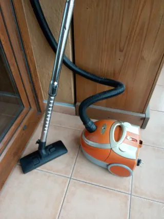 Aspiradora Ariete 2000 - Como Nueva