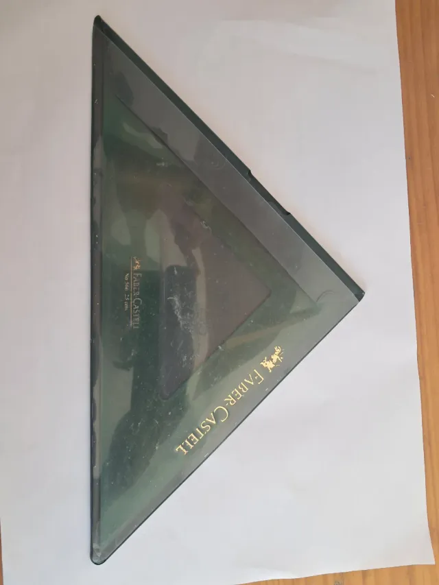 Escuadra Faber-Castell Verde