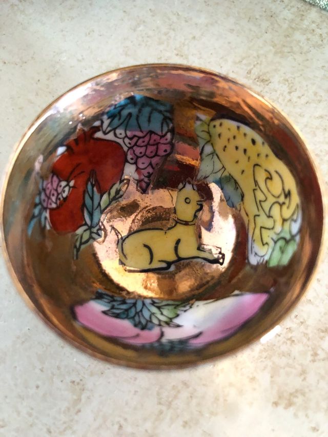 Antiguos cuencos chinos. pintados a mano