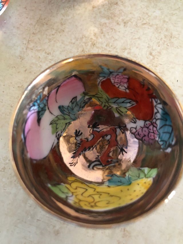 Antiguos cuencos chinos. pintados a mano