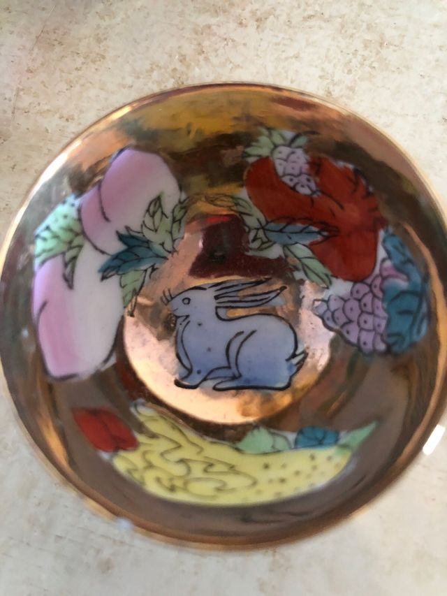 Antiguos cuencos chinos. pintados a mano