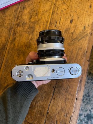 Nikon F2 con objetivo Nikkor 50mm f/1.4