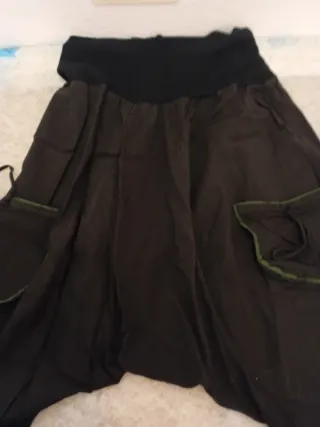 Pantalón tailandés unisex negro y verde