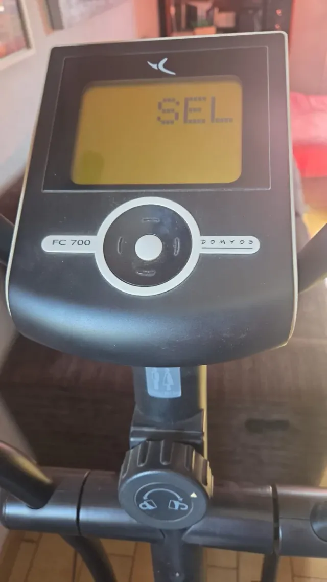 Bicicleta Elíptica Negra y Blanca