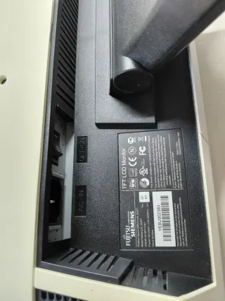 Pantalla Fujitsu Siemens Amilo 22"