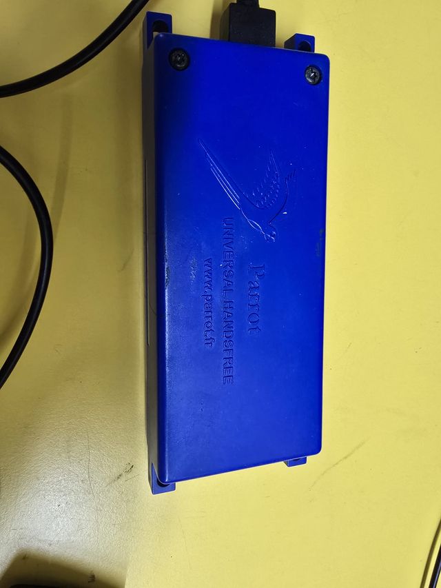 Manos Libres Parrot CK3100