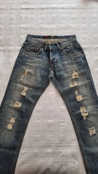 Jeans uomo vintage strappati