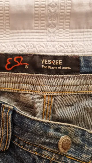 Jeans uomo vintage strappati