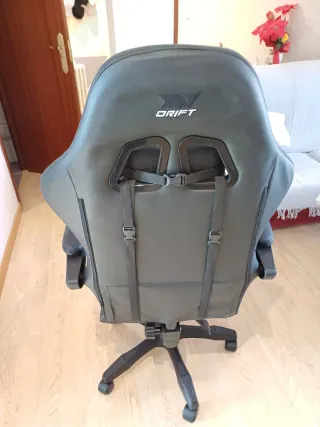 Se vende Silla Gaming Drift Negra Nueva