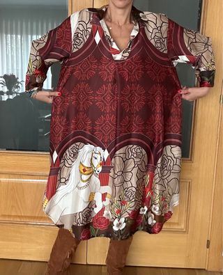 Vestido estampado caballo y flores