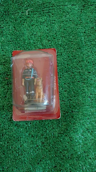 Figura bombero con perro