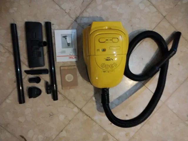 Aspiradora Solac 1300W Amarilla