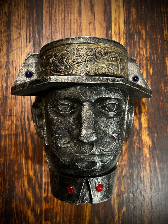 Escultura Guardia Civil Joan Mayne