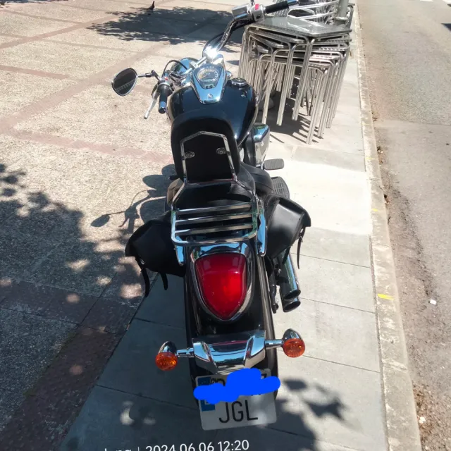 Suzuki Intruder C800