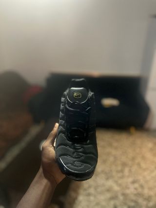 Nike Air Max Plus TN Negras y Amarillas