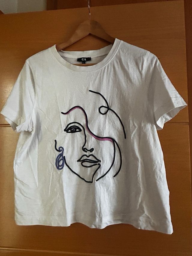 Camisetas varias  a 1€ cada una