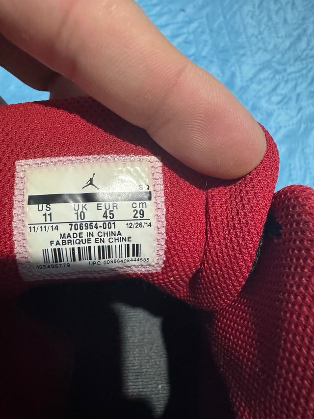 Scarpe Nike Jordan nere e rosse