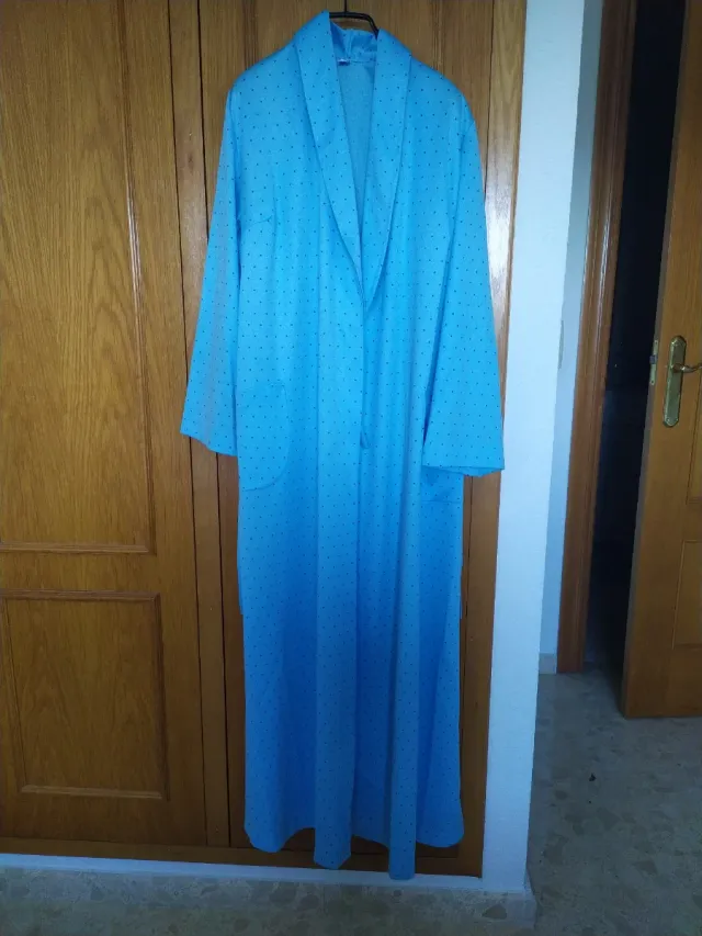 Bata azul entretiempo lunares