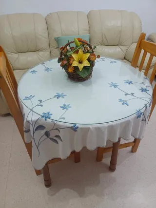 Mesa redonda extensible 90cm barnizada