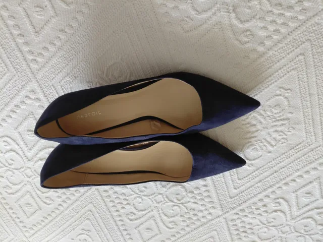 Zapatos de salón ante azul marino