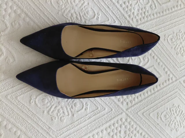 Zapatos de salón ante azul marino