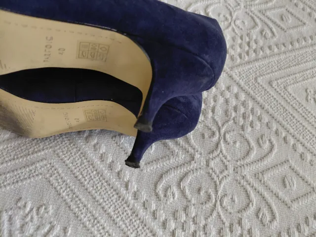 Zapatos de salón ante azul marino