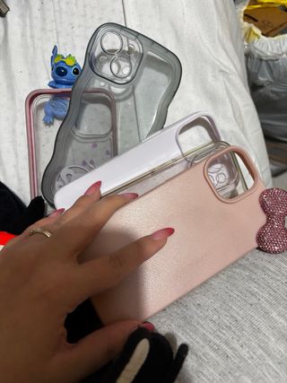 Bolso de paja redondo y cartera marrón