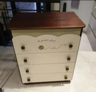 Cómoda bebé con bañera