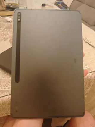 Tablet Samsung S7+ con funda y teclado