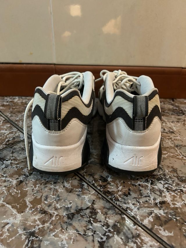 Zapatillas Nike Air 200 Negro Blanco