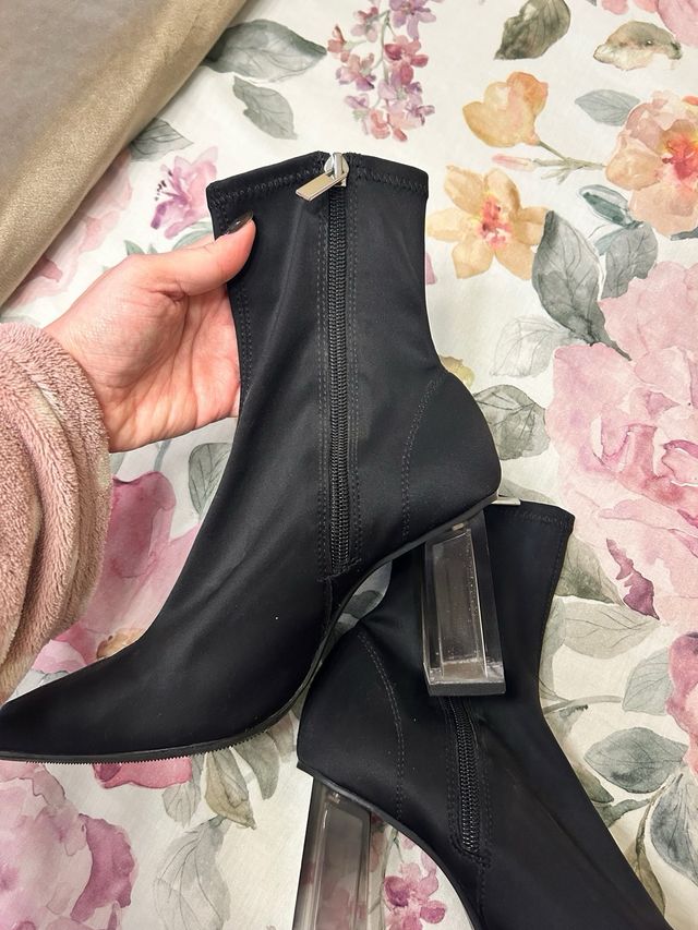 Botines calcetín tacón metacrilato negro